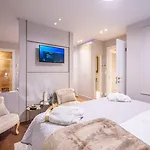 Luxury Kadena ザダル