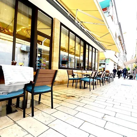 Luxury Kadena Oda ve Kahvaltı Zadar