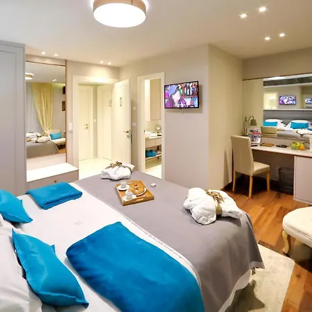 Luxury Kadena Alojamento de Acomodação e Pequeno-almoço