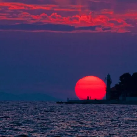 Luxury Kadena Bed & Breakfast 4*