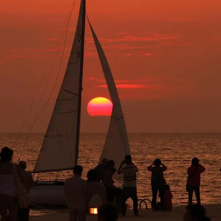 Luxury Kadena Alojamento de Acomodação e Pequeno-almoço