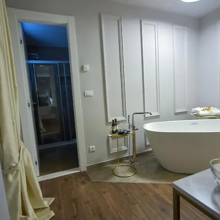 Luxury Kadena B&B