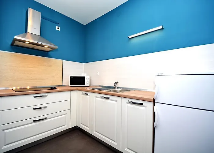 Luxury Kadena Bed & Breakfast