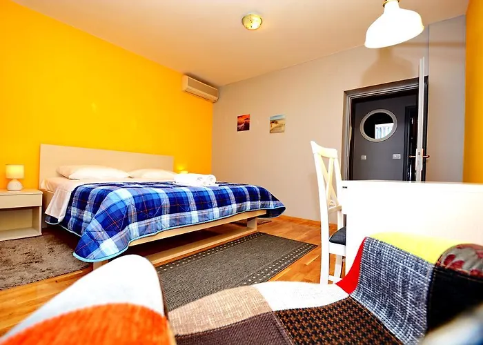 Luxury Kadena Bed & Breakfast