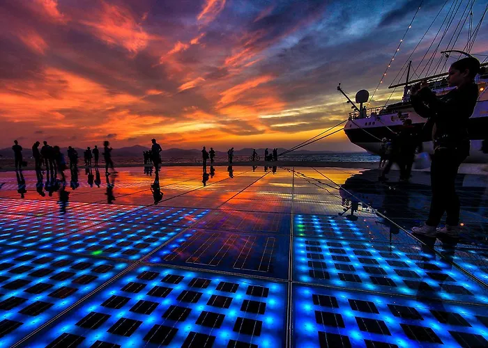 Luxury Kadena Bed & Breakfast