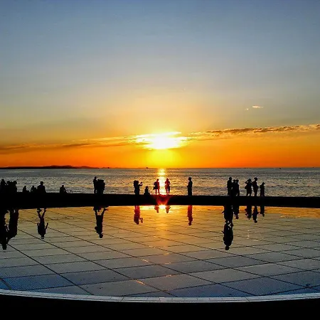 Bed & Breakfast Luxury Kadena 4*