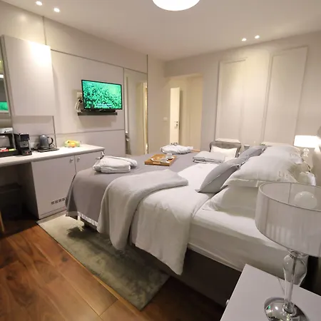 Luxury Kadena Alojamento de Acomodação e Pequeno-almoço Zadar