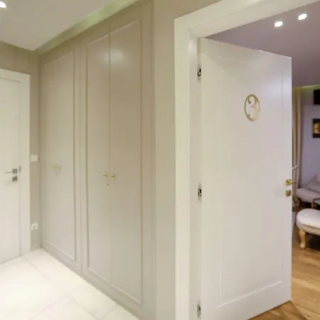 Luxury Kadena Bed & Breakfast