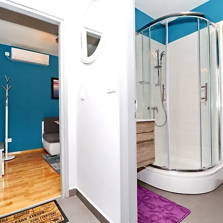 Luxury Kadena krevet i doručak 4*